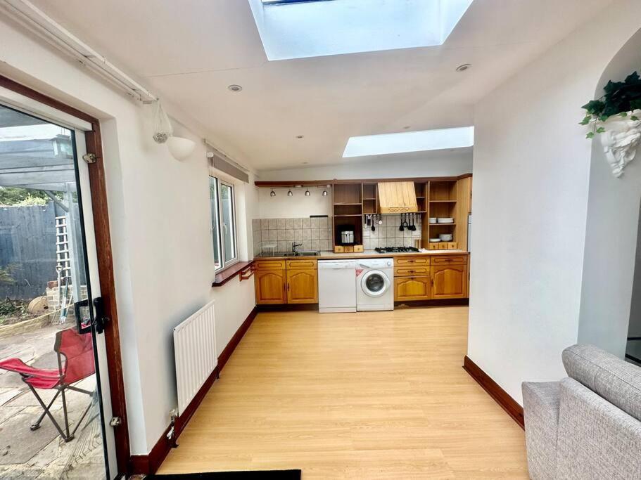 Catford 4 Bed House In Daneby Road,Se6 빌라 외부 사진